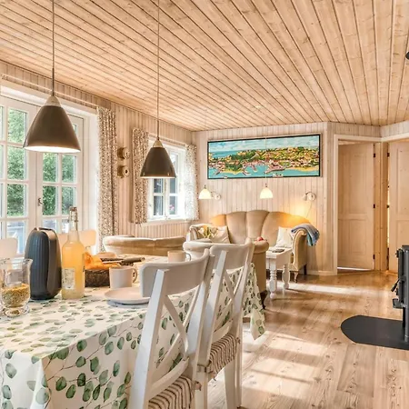 Alivia - 500m From The Sea By Interhome Laeso
