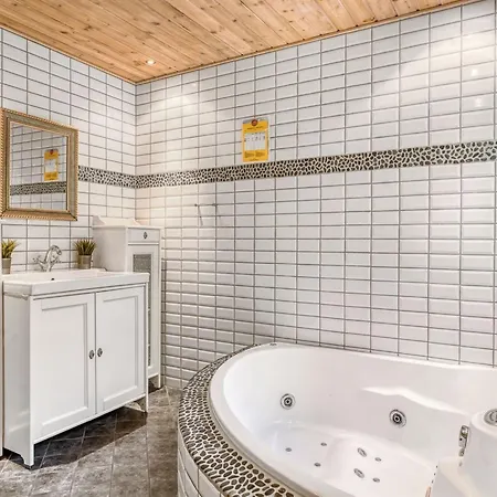 Vakantiehuis Alivia - 500m From The Sea By Interhome Laeso